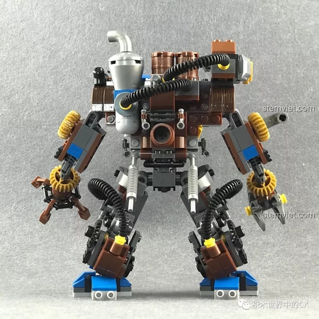 Góc nhìn từ phía sau của mô hình robot mech Winner 8045 Vệ Sĩ Hộ Quốc Hơi Nước, thể hiện sự vững chãi.