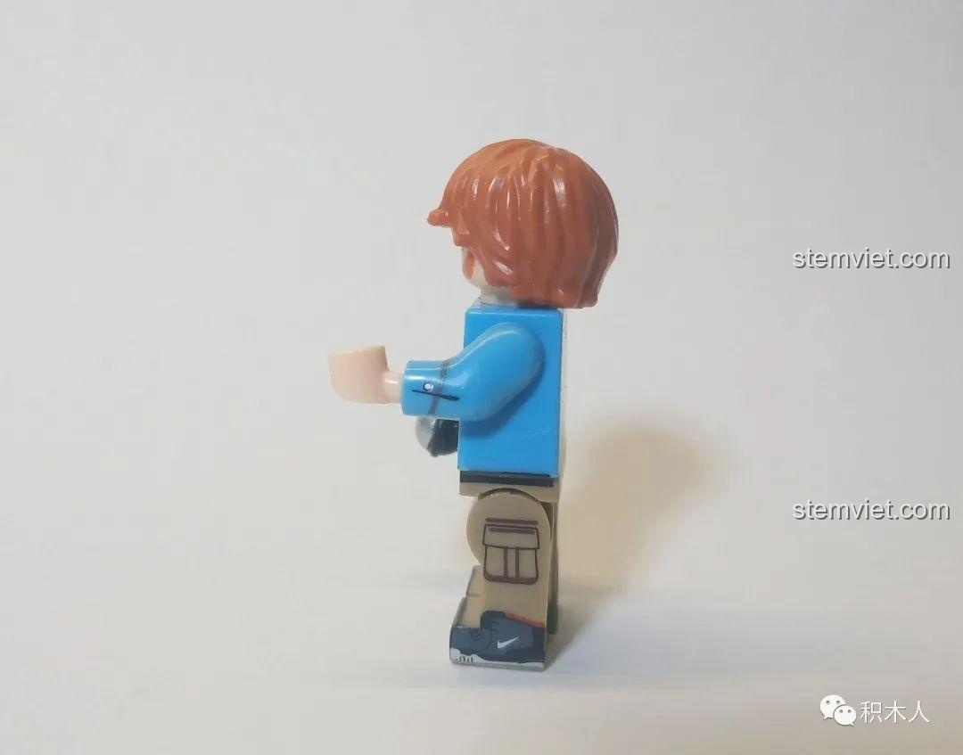 Mặt sau của minifigure Ed Sheeran WM 6093 áo khoác xanh dương, đồ chơi mô hình Ed Sheeran chất lượng tốt