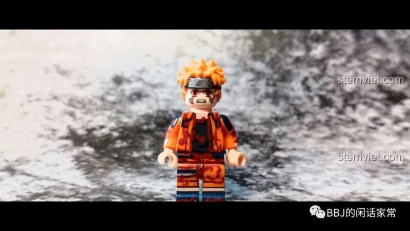Minifigure Uzumaki Naruto WM2105 ở trạng thái chakra Cửu Vĩ.
