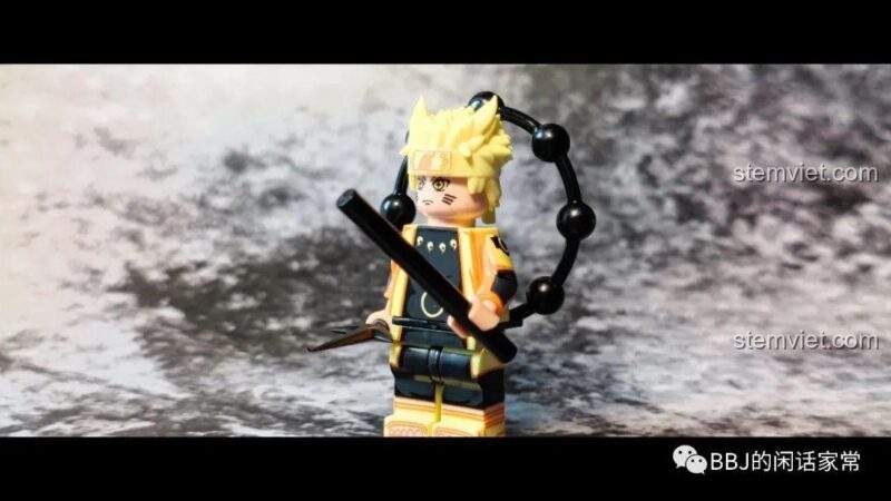 Ảnh review minifigure Uzumaki Naruto Lục Đạo WM2107 với Cầu Đạo Ngọc.