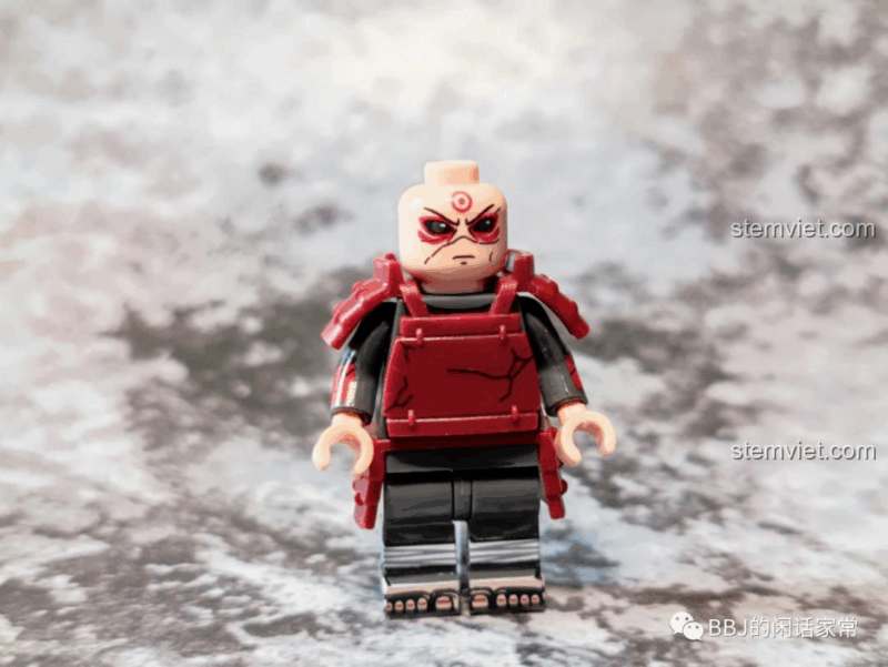 Ảnh review minifigure Senju Hashirama WM2111 từ bộ đồ chơi xếp hình WM6108, với biểu cảm Tiên Nhân.