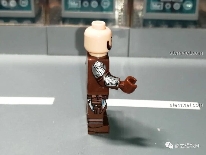 Minifigure Người Mandalorian WM2205 không mũ, chi tiết in ấn rõ nét, bộ lắp ghép giá tốt.