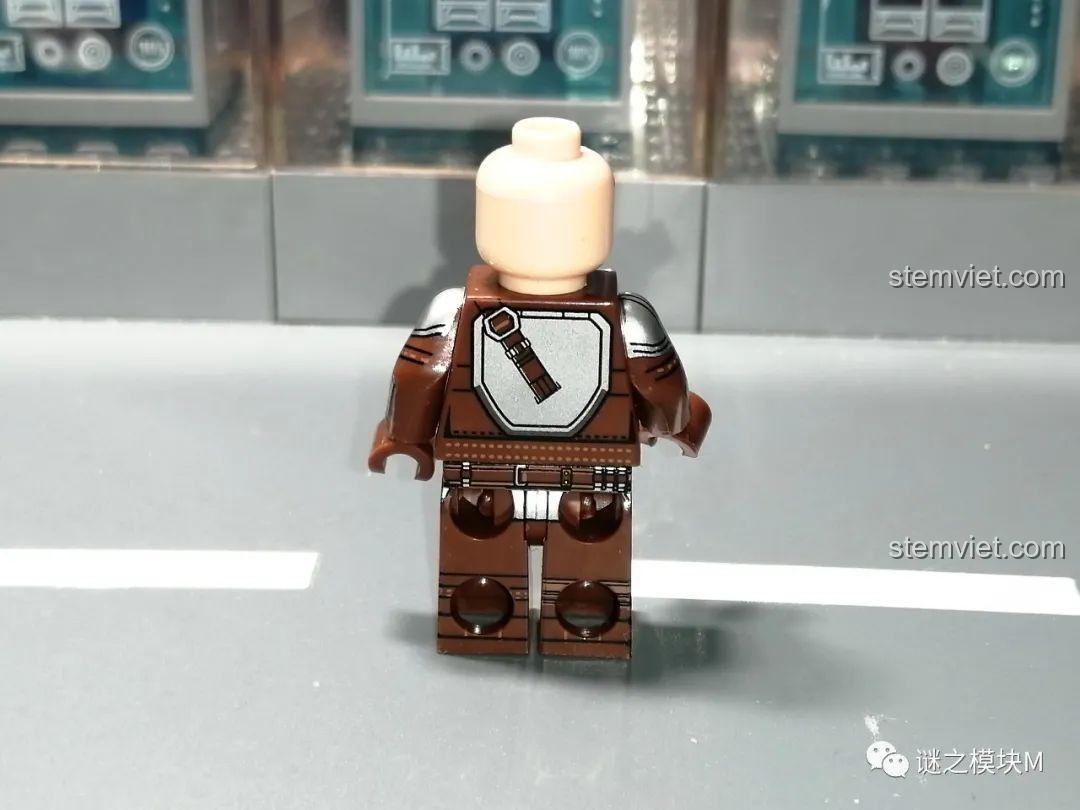 Minifigure The Mandalorian WM6121, đồ chơi xếp hình Star Wars, chi tiết in ấn sắc nét, phù hợp bé trai 8 tuổi.