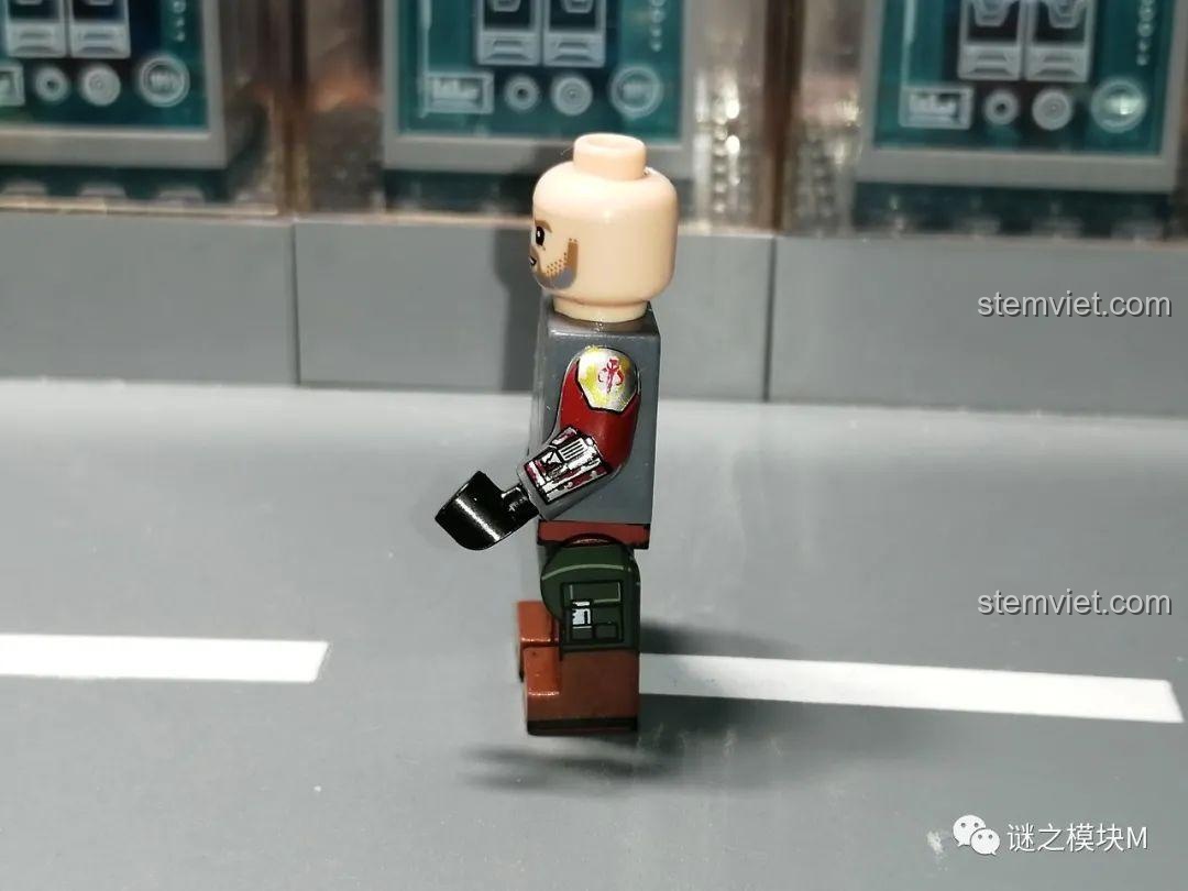 Bộ đồ chơi Minifigure The Mandalorian WM6121 và WM6122, bộ sưu tập đầy đủ các nhân vật Star Wars, mang đến trải nghiệm lắp ráp và chơi sáng tạo cho bé trai.