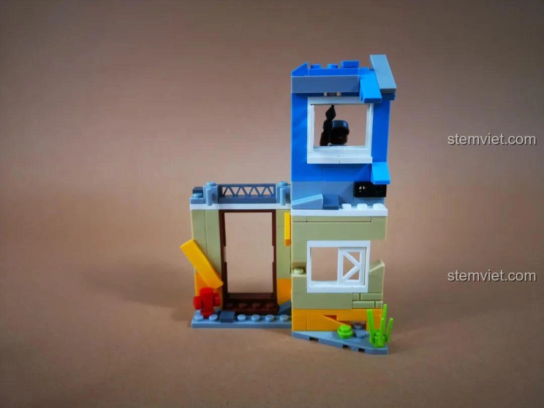 Quá trình lắp ráp căn cứ quân sự bị phá hủy trong bộ WOMA C0195 Trở Lại Chiến Trường.