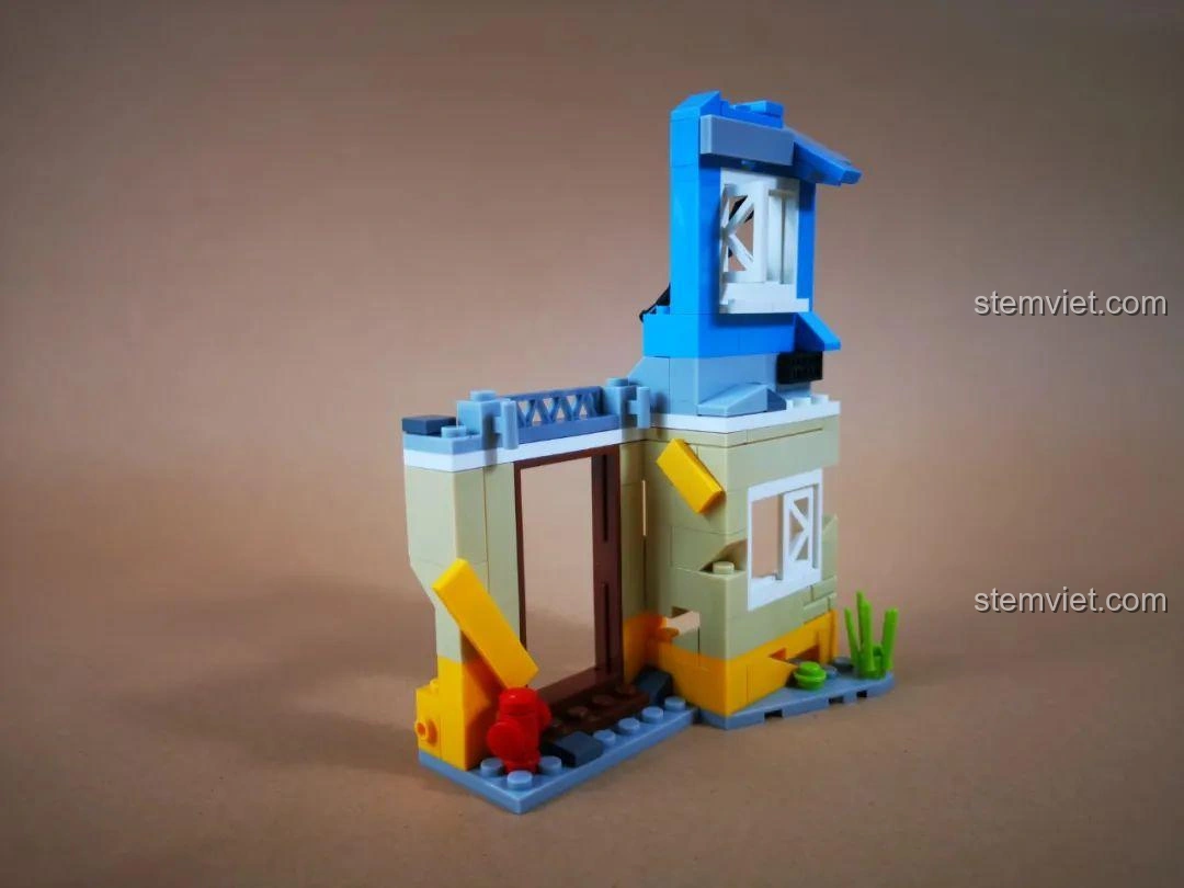 Căn cứ quân sự bị phá hủy của WOMA C0195 gần hoàn thiện, với các chi tiết đổ nát.