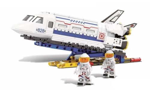 Mô hình đồ chơi lắp ráp WOMA C0828 Tàu Con Thoi X-37B và 2 phi hành gia, phù hợp cho bé trai 6 tuổi yêu thích khám phá vũ trụ.