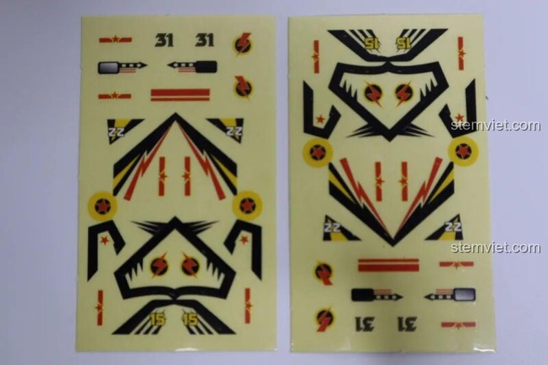 Bộ decal dán chi tiết cho các máy bay chiến đấu và trực thăng của bộ đồ chơi xây dựng WOMA C0872.