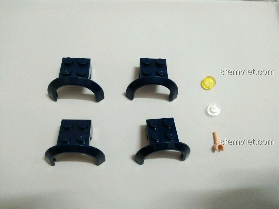 Góc nhìn từ trên cao xuống của xe cảnh sát Enlighten 1906 đã hoàn thành, thể hiện cấu trúc tổng thể.