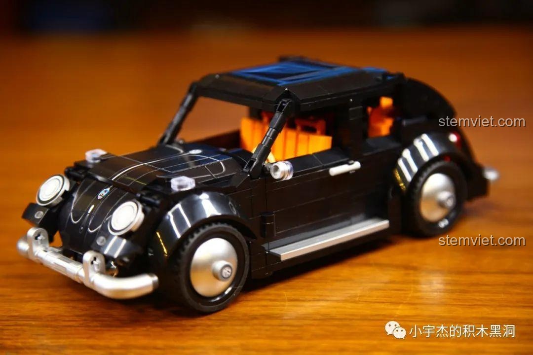 Mô hình xe con bọ màu đen từ bộ sưu tập Beijing Auto Museum của SEMBO.