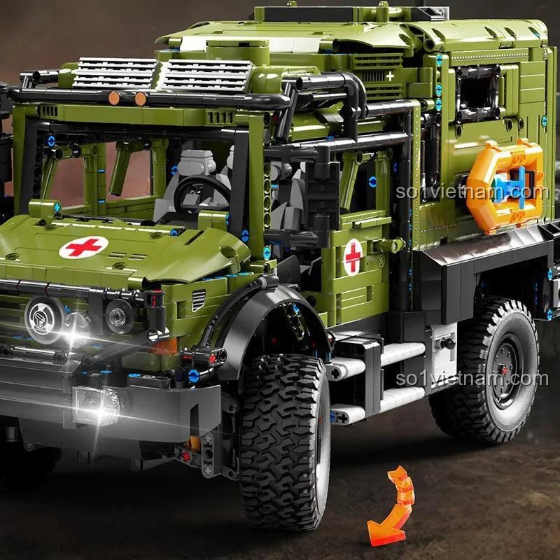 Xe Cứu Hộ Unimog T4023 - Khoang lái