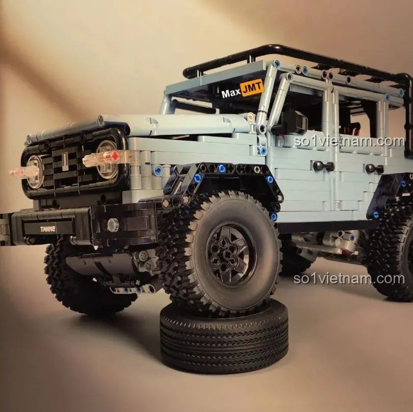 Chi tiết khung gầm và hệ thống truyền động