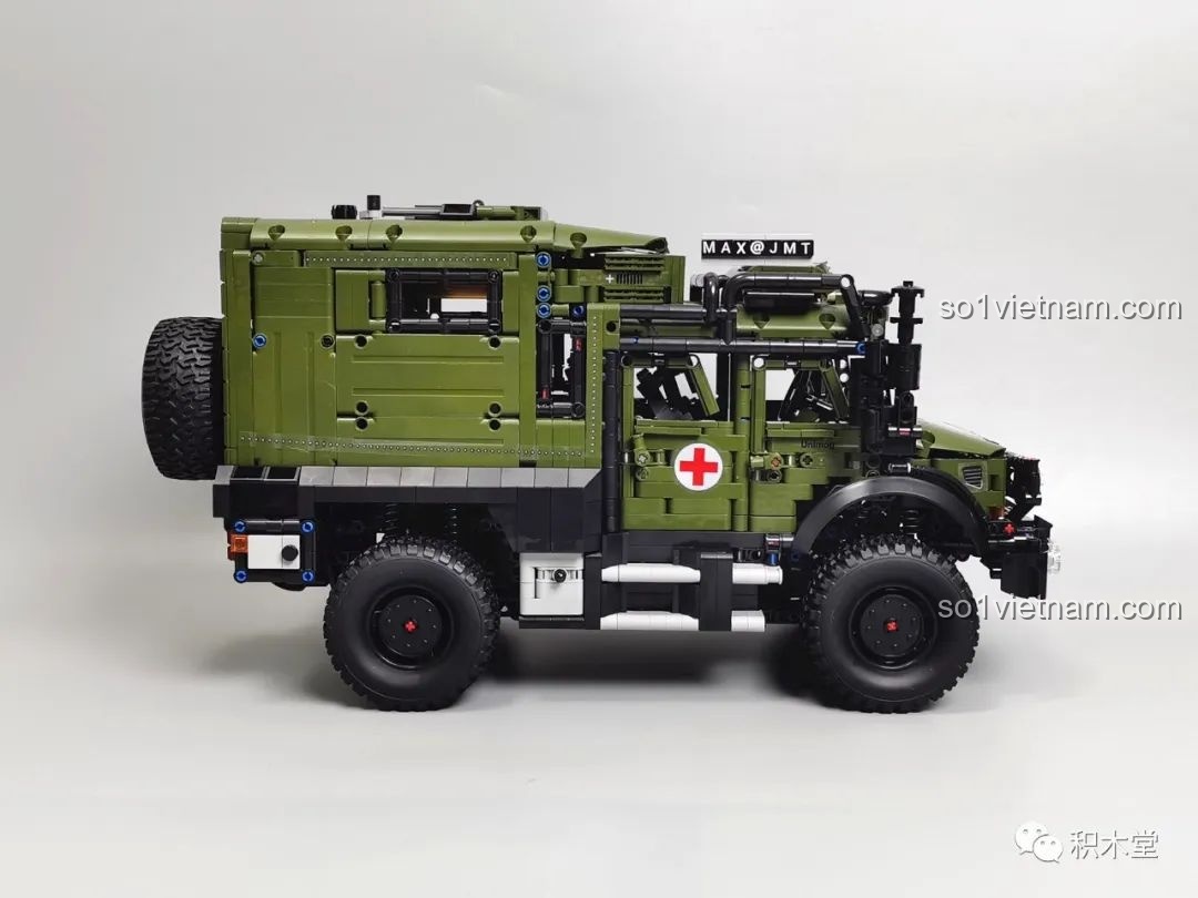 Trình diễn xe trên mặt đất