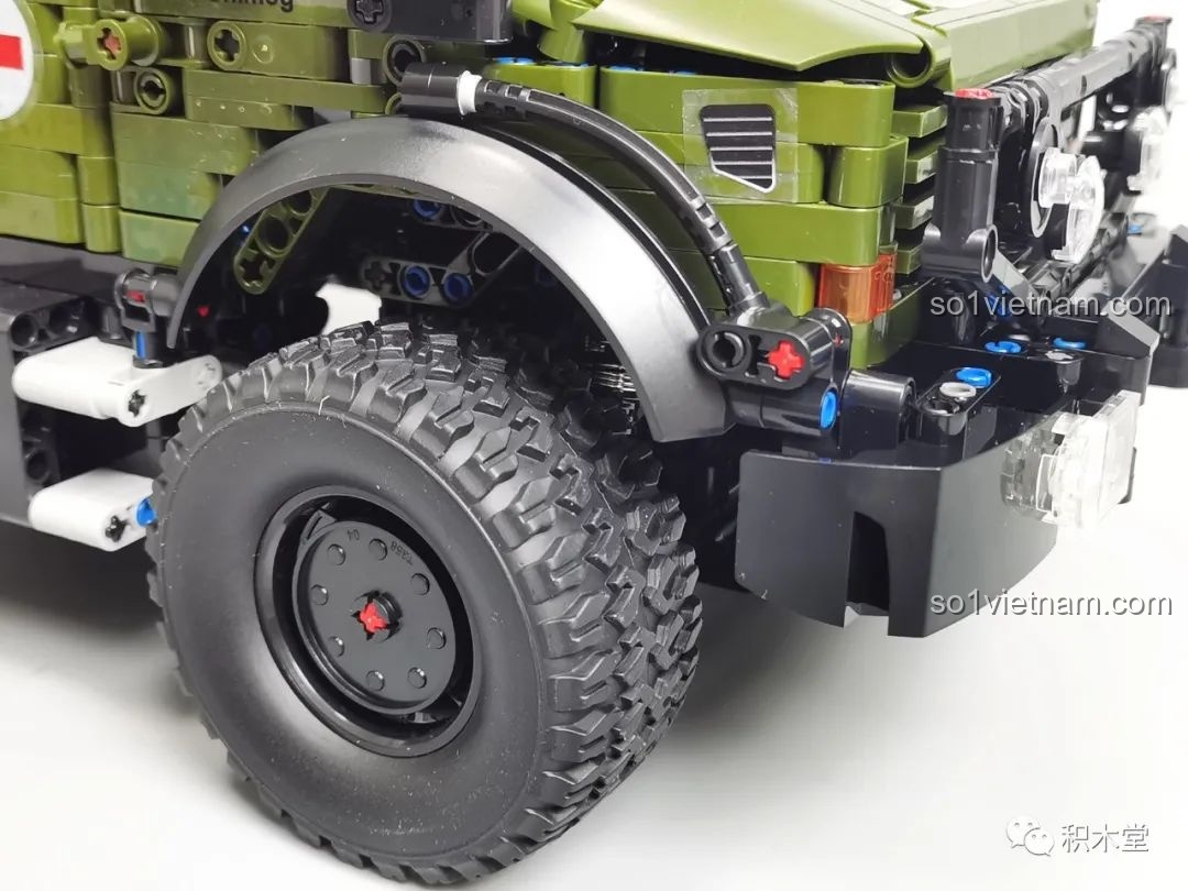 Chi tiết khung gầm và hệ thống truyền động