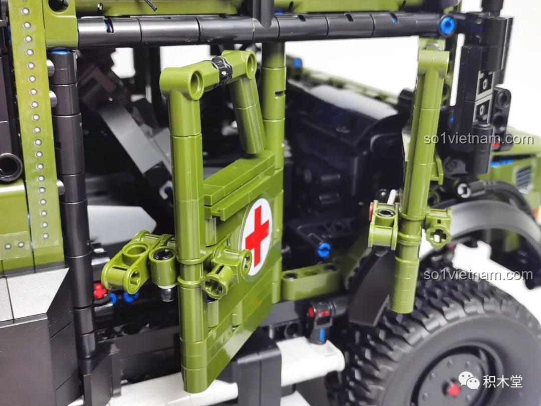 Chi tiết khung gầm và hệ thống truyền động