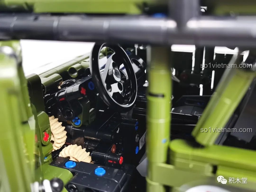 Chi tiết khung gầm và hệ thống truyền động
