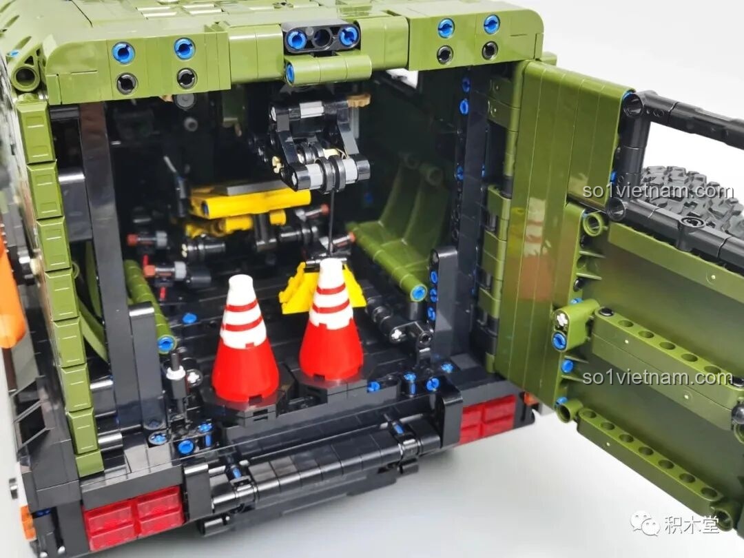 Chi tiết khung gầm và hệ thống truyền động