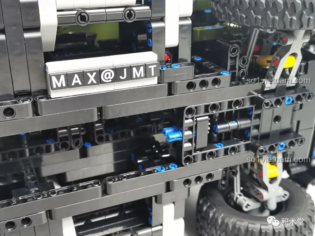 Chi tiết khung gầm và hệ thống truyền động