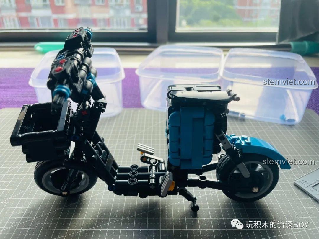 Mô hình xe điện Didi Qingju màu xanh lá thực tế, nguồn cảm hứng cho bộ lắp ráp xe điện ZHEGAO QL1265.