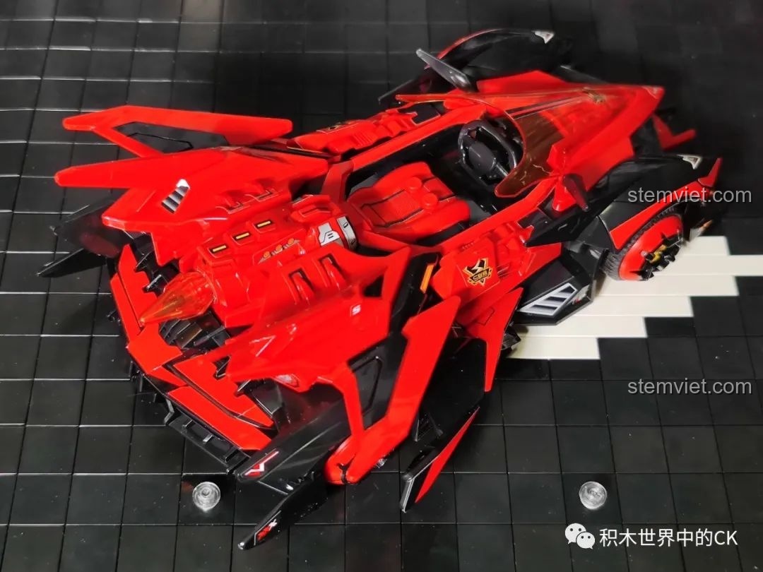 Chi tiết bánh xe và thân xe đua QQ Phi Xa S-Phán Quyết Giả 74031, đồ chơi lắp ráp chất lượng.