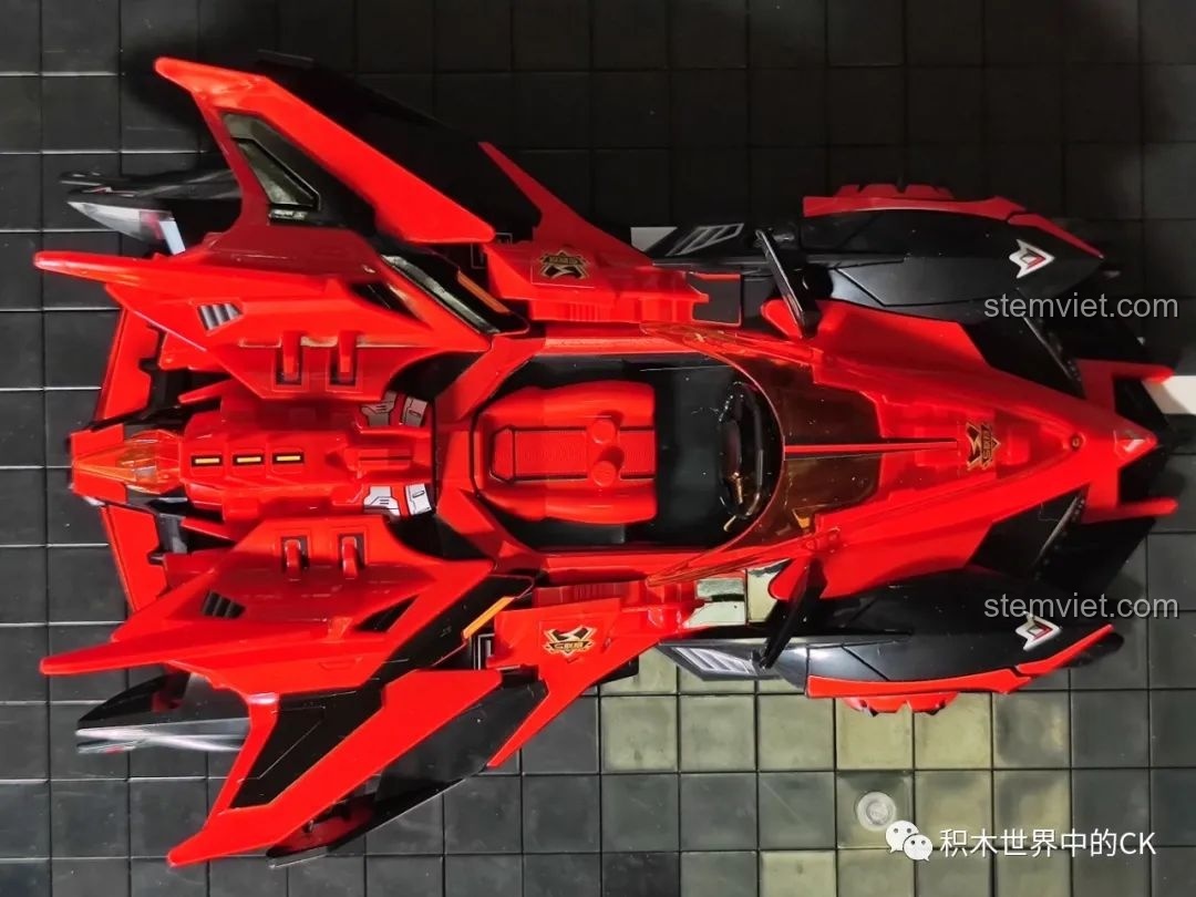 Góc nhìn từ trên xuống xe đua QQ Phi Xa S-Phán Quyết Giả 74031, review đồ chơi RC Enlighten.