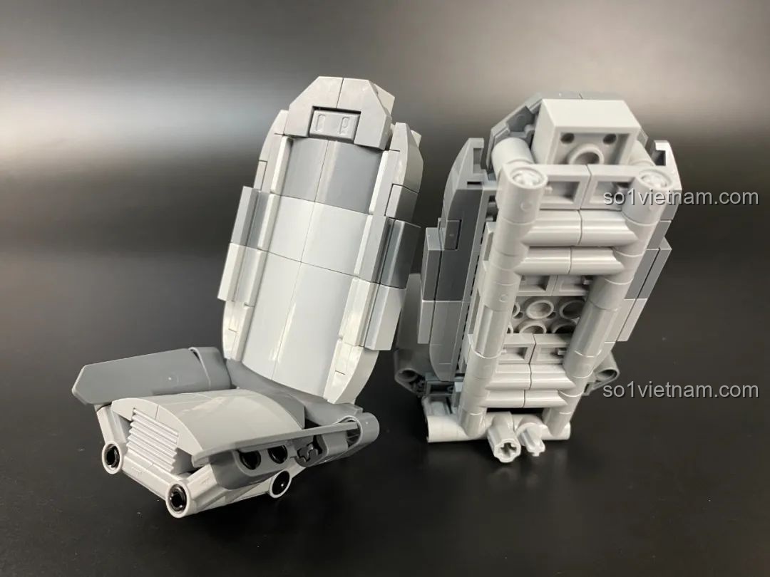 Xe HiPhi Z Pixel Sci-Fi Car Model của Pantasy đang trong quá trình lắp ráp