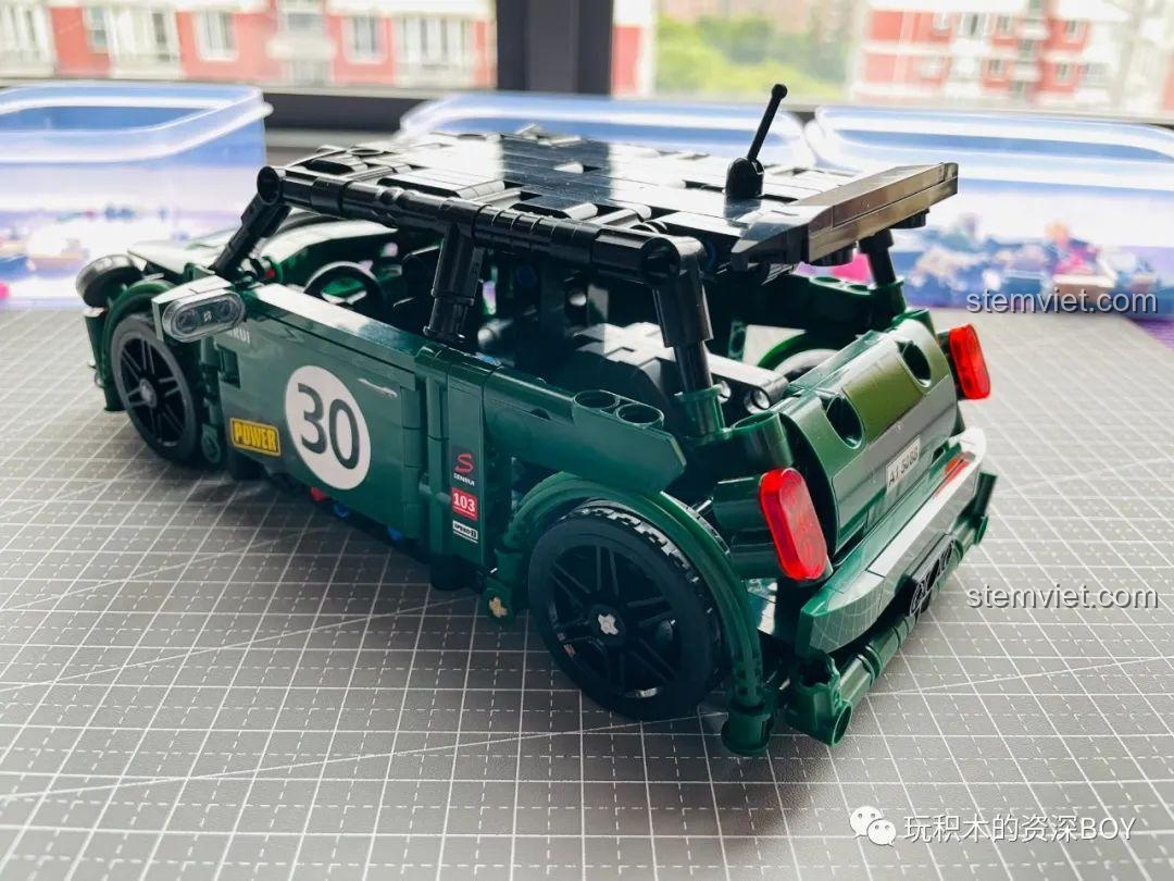 Cận cảnh chiếc xe kéo đã hoàn thiện, một chi tiết nhỏ làm tăng giá trị cho bộ lắp ráp.