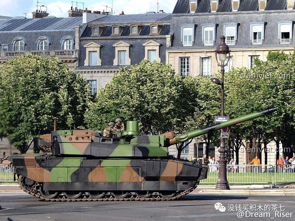 Hình ảnh thực tế xe tăng chủ lực Leclerc của Pháp, nguồn cảm hứng cho bộ đồ chơi mô hình Xe Tăng Leclerc SY0102.