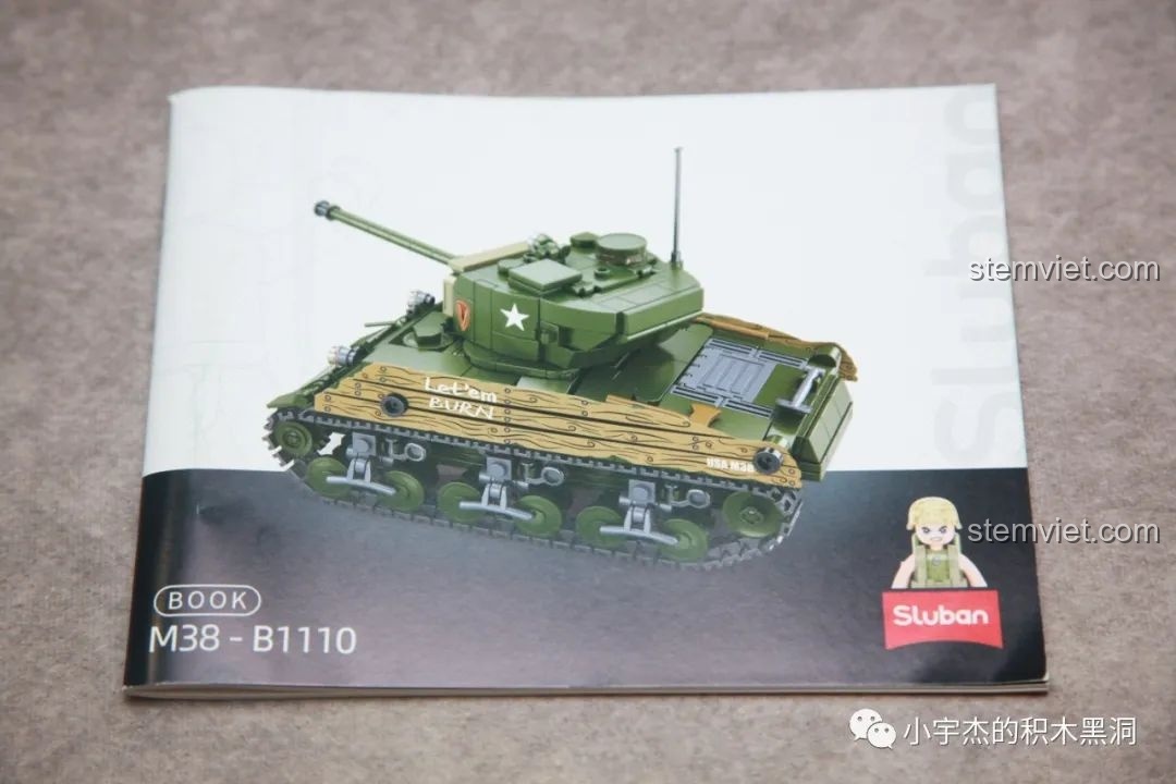 Sách hướng dẫn lắp ráp chi tiết của bộ Xe Tăng Sherman M4A3(76W) - Bão Táp Thái Bình Dương M38B1110.