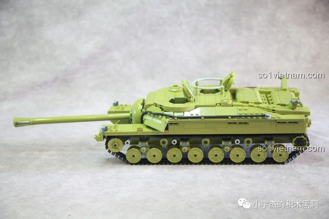 Mô hình xe tăng T28 sau khi hoàn thiện phần thân chính, chỉ còn thiếu 2 cụm xích phụ.