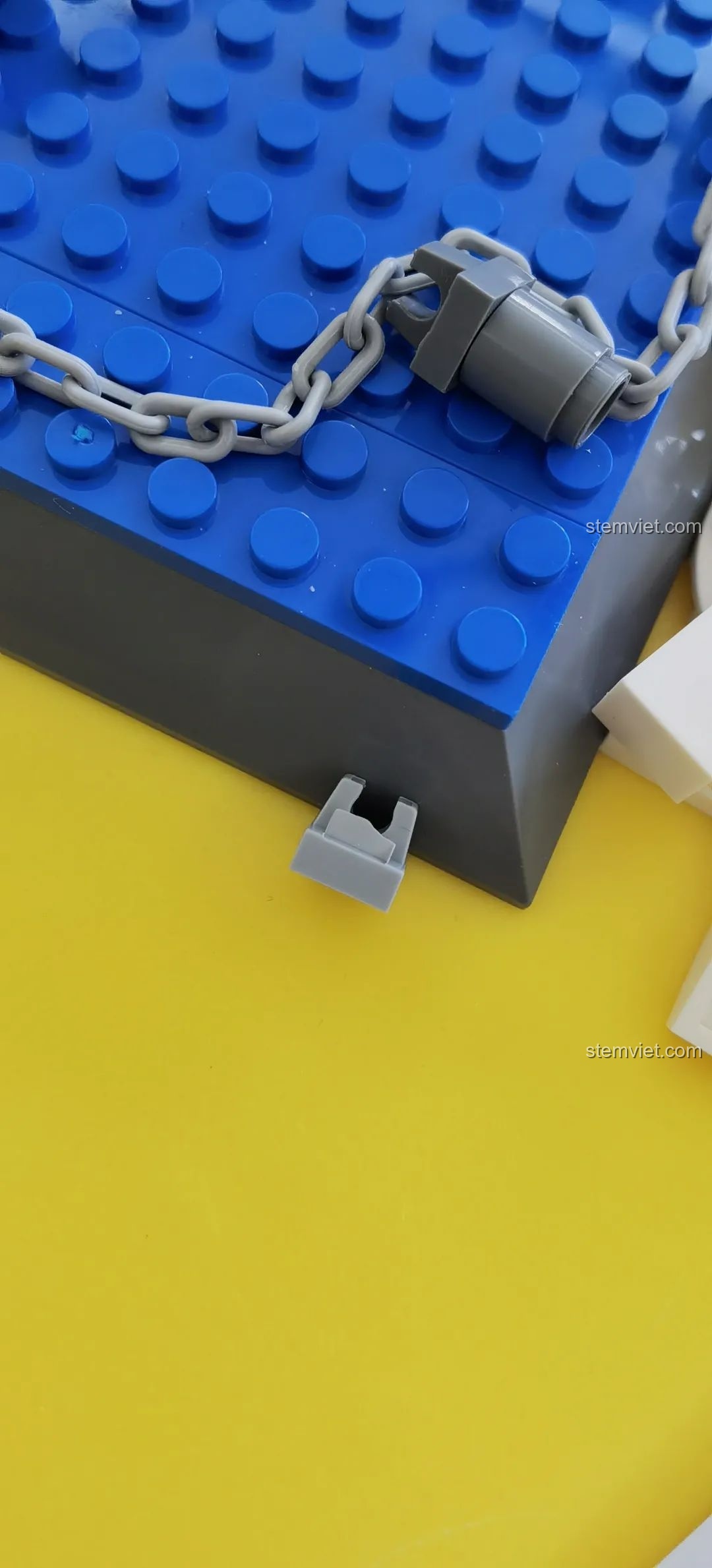 Các cabin đã được lắp ráp của bộ xếp hình London Eye WANGE 6215, sẵn sàng gắn vào vòng quay.