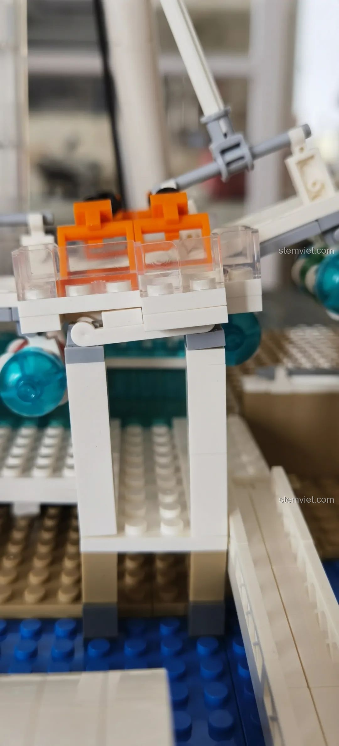 Dây cáp không đều của bộ xếp hình London Eye WANGE 6215, một điểm nhỏ cần lưu ý khi lắp ráp.