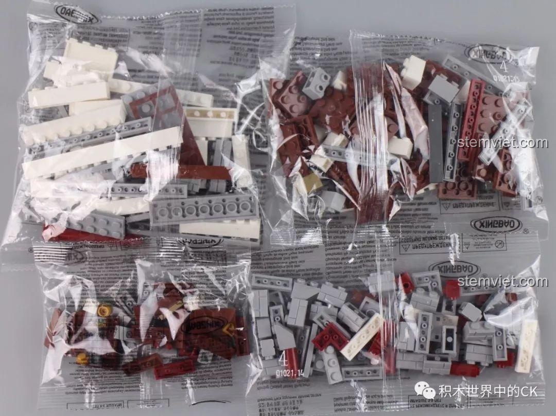 Các túi chi tiết được đánh số 6, bao gồm các mảnh ghép để tạo các quầy hàng rong và nhân vật.