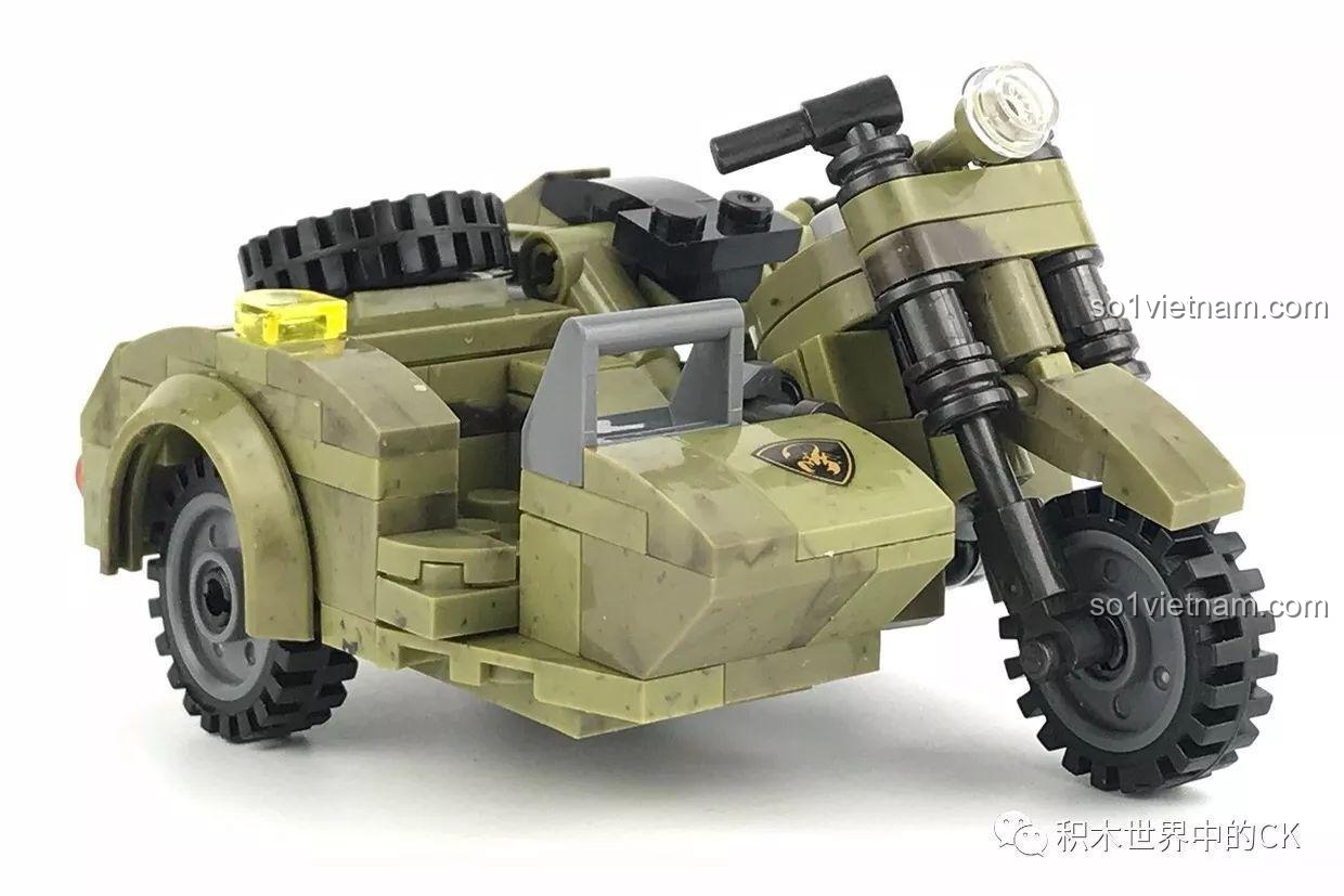 Lắp ráp tay lái và các chi tiết phía trước của Xe Mô Tô Quân Sự Kèm Thùng Xingbao XB-06008.