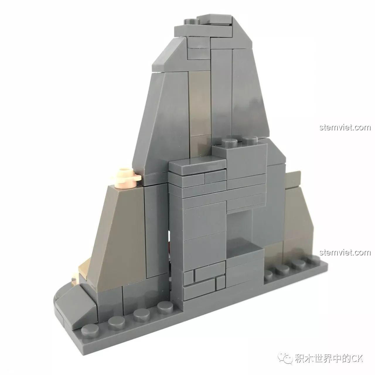 Bảng vũ khí đi kèm đồ chơi mô hình Xe Jeep Quân Sự XB06010, trang bị cho các minifigure