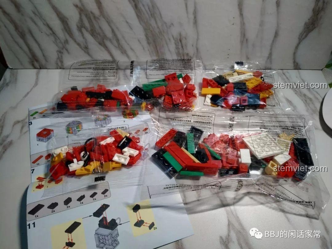 Đồ chơi mô hình Chuột Mickey 8914C, bộ lắp ghép BrickHeadz Giáng Sinh, các mảnh ghép XINH cho bé 6 tuổi, chất lượng tốt.