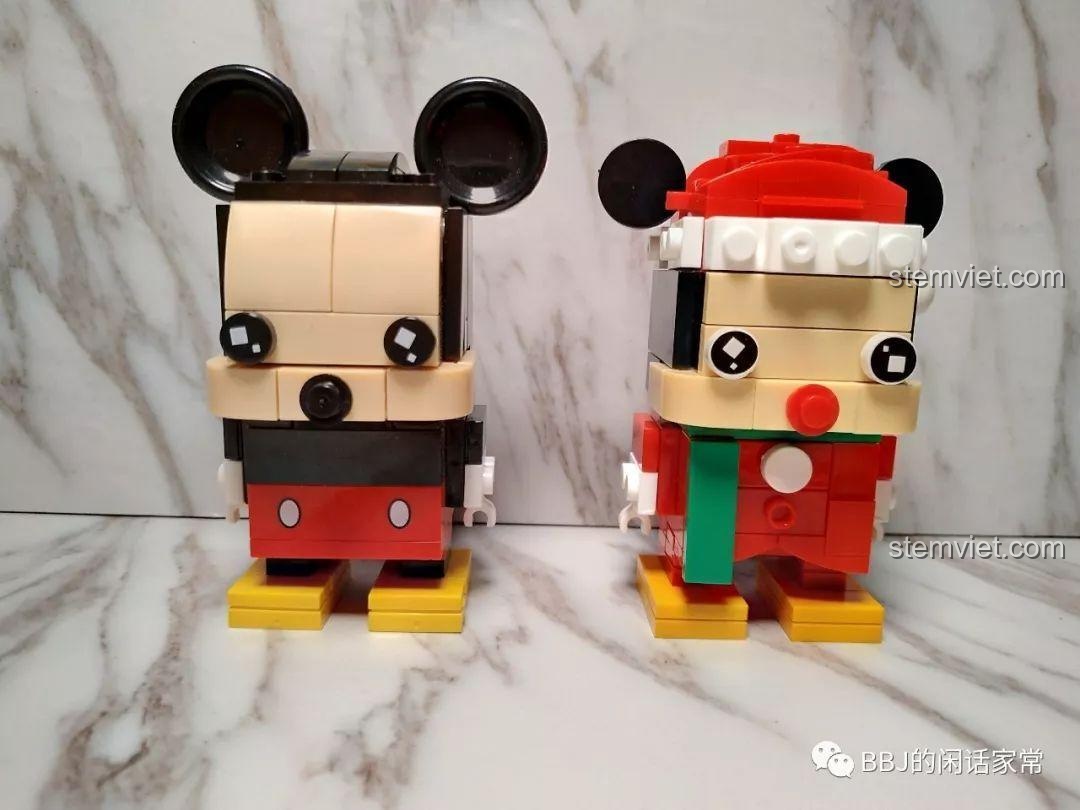 Bộ lắp ghép Chuột Mickey 8914C, đồ chơi mô hình XINH, mô hình Chuột Mickey và hộp quà Giáng Sinh từ góc khác.