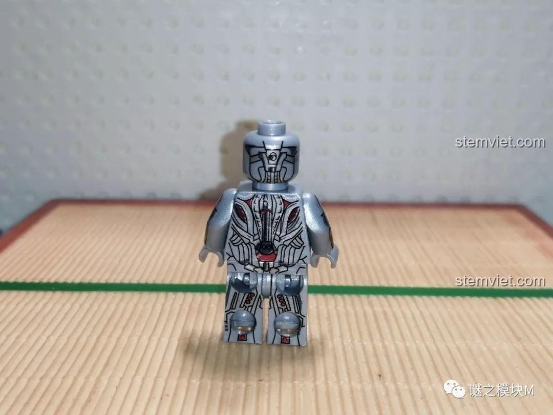 Minifigure Ultron XINH X0267, bộ lắp ghép siêu anh hùng Marvel, mặt lưng in ấn rõ nét