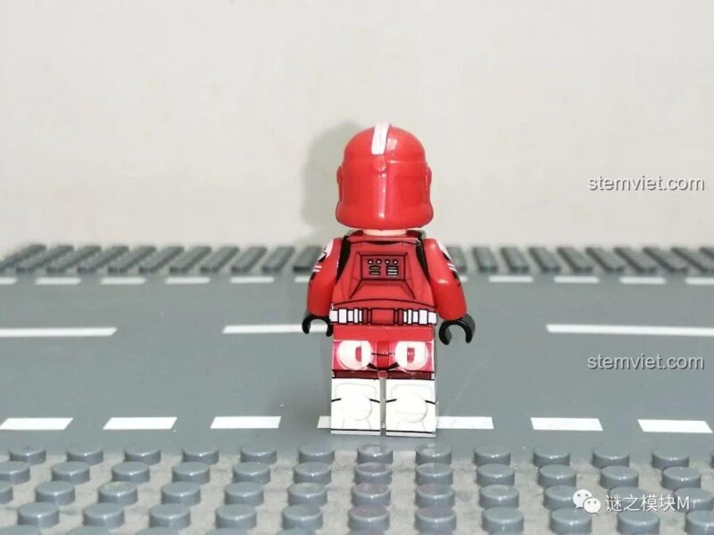 Bộ 8 Minifigure Chiến Binh Sao Hỏa XINH X0300 - 327th Legion Commander