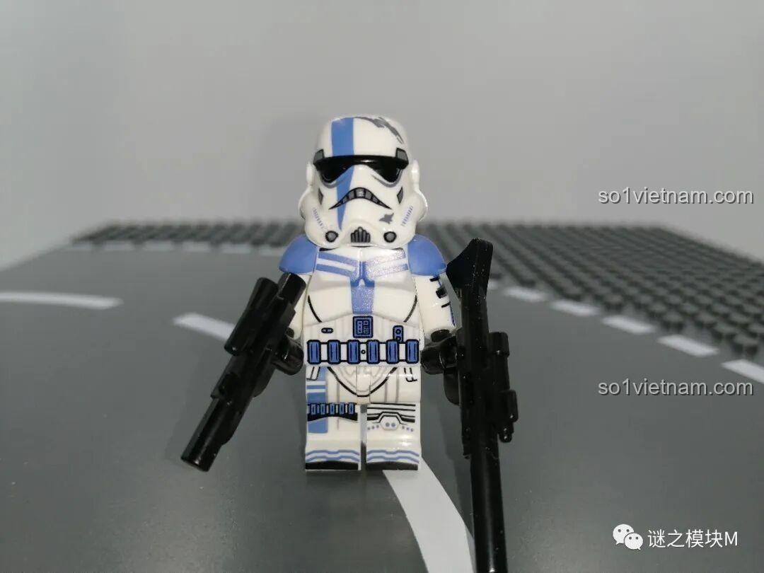 Minifigure Imperial Stormtrooper Commander XINH X0305 - cận cảnh