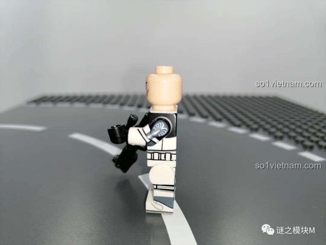Minifigure Wolfpack Trooper Star Wars XINH X0305 nhìn từ bên cạnh