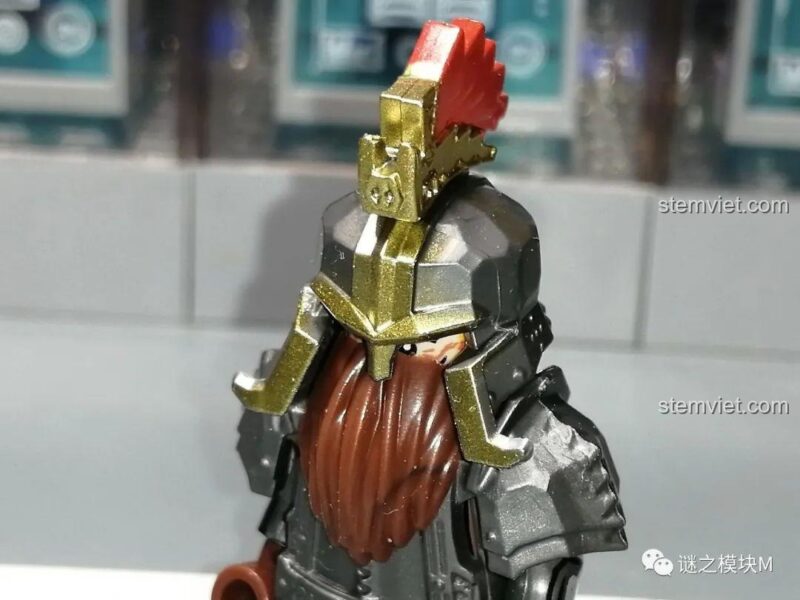 Mũ bảo hiểm của minifigure lính lùn XINH X0314 mặt bên, giáp trụ tinh xảo, set đồ chơi giá tốt