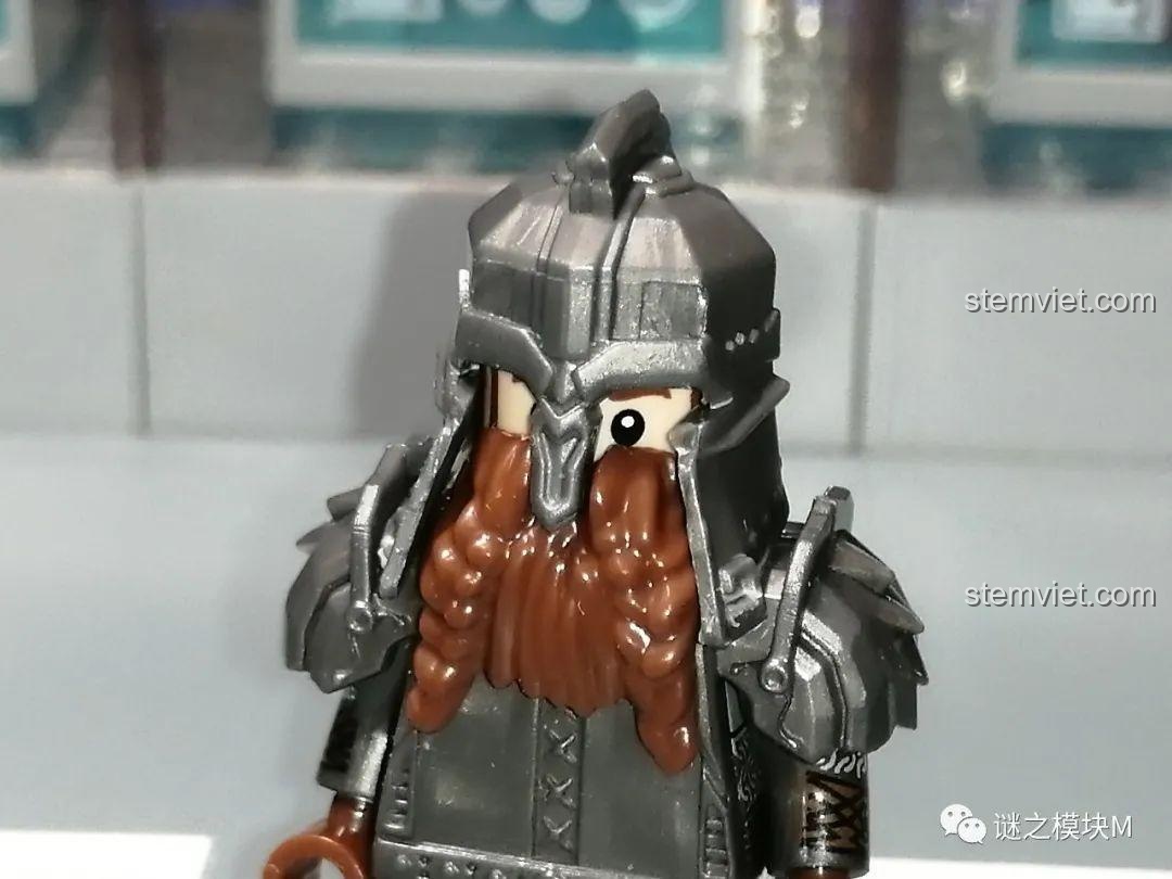 Toàn bộ phụ kiện đi kèm bộ minifigure chiến binh người lùn XINH X0314, bao gồm vũ khí và khiên.