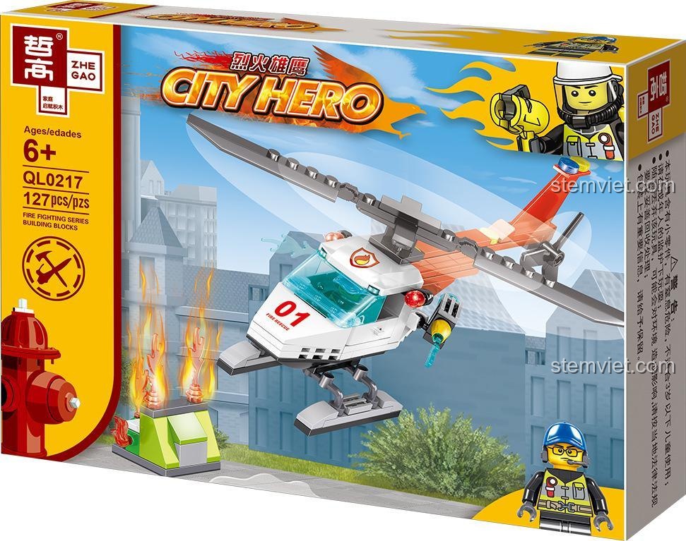 Mô hình trực thăng cứu hỏa chi tiết, một phần của bộ đồ chơi mô hình xe cứu hỏa Zhe Gao QL0217, giúp bé trai 6 tuổi phát triển tư duy.