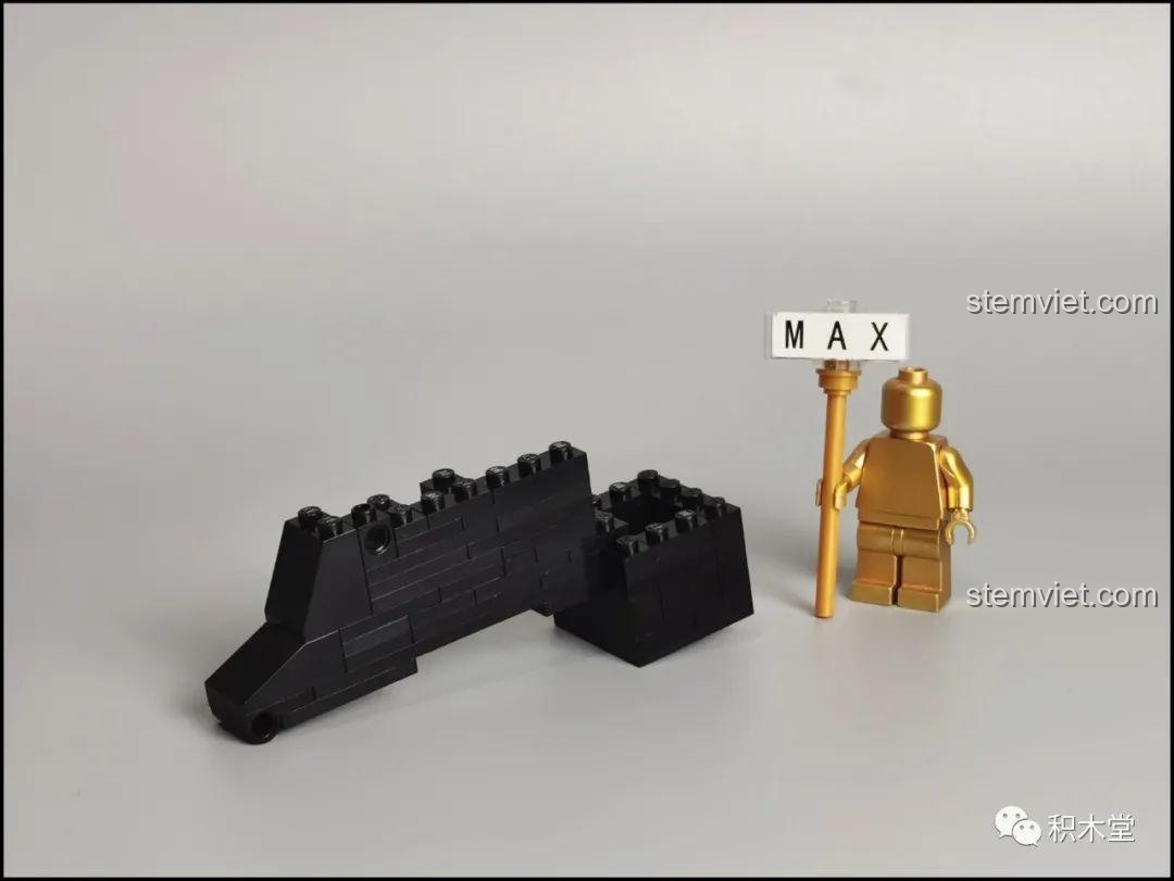 Góc nhìn từ trên xuống của hộp bộ lắp ghép Zhegao 00907 Máy chiếu phim cổ điển, đồ chơi mô hình vintage