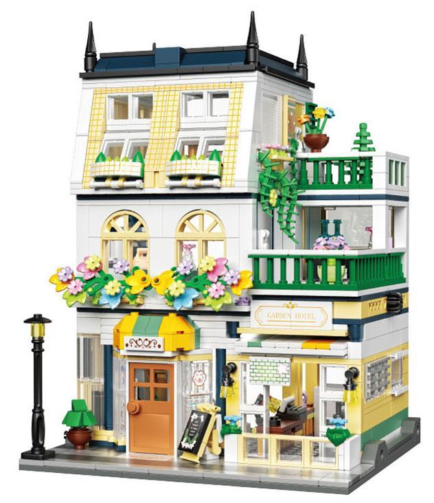 Mô hình lắp ghép Khách Sạn Vườn Hoa Zhegao 613031 với kiến trúc Châu Âu lãng mạn, chi tiết tinh xảo. Đồ chơi sáng tạo cho con gái 14 tuổi, giá tốt.