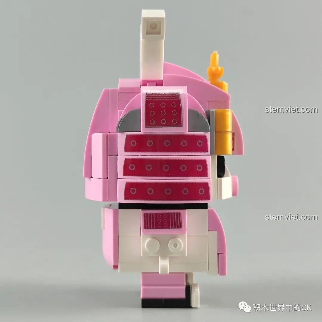 Mô hình Chiến Binh Hươu từ bộ lắp ráp Zhegao CW2001A Mô hình Samurai Thú Cưng, chụp chính diện.