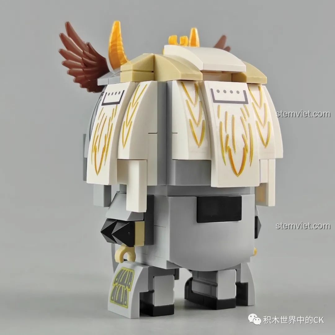 Mô hình Cú Mèo từ bộ lắp ráp Zhegao CW2001A Mô hình Samurai Thú Cưng, chụp tổng thể.