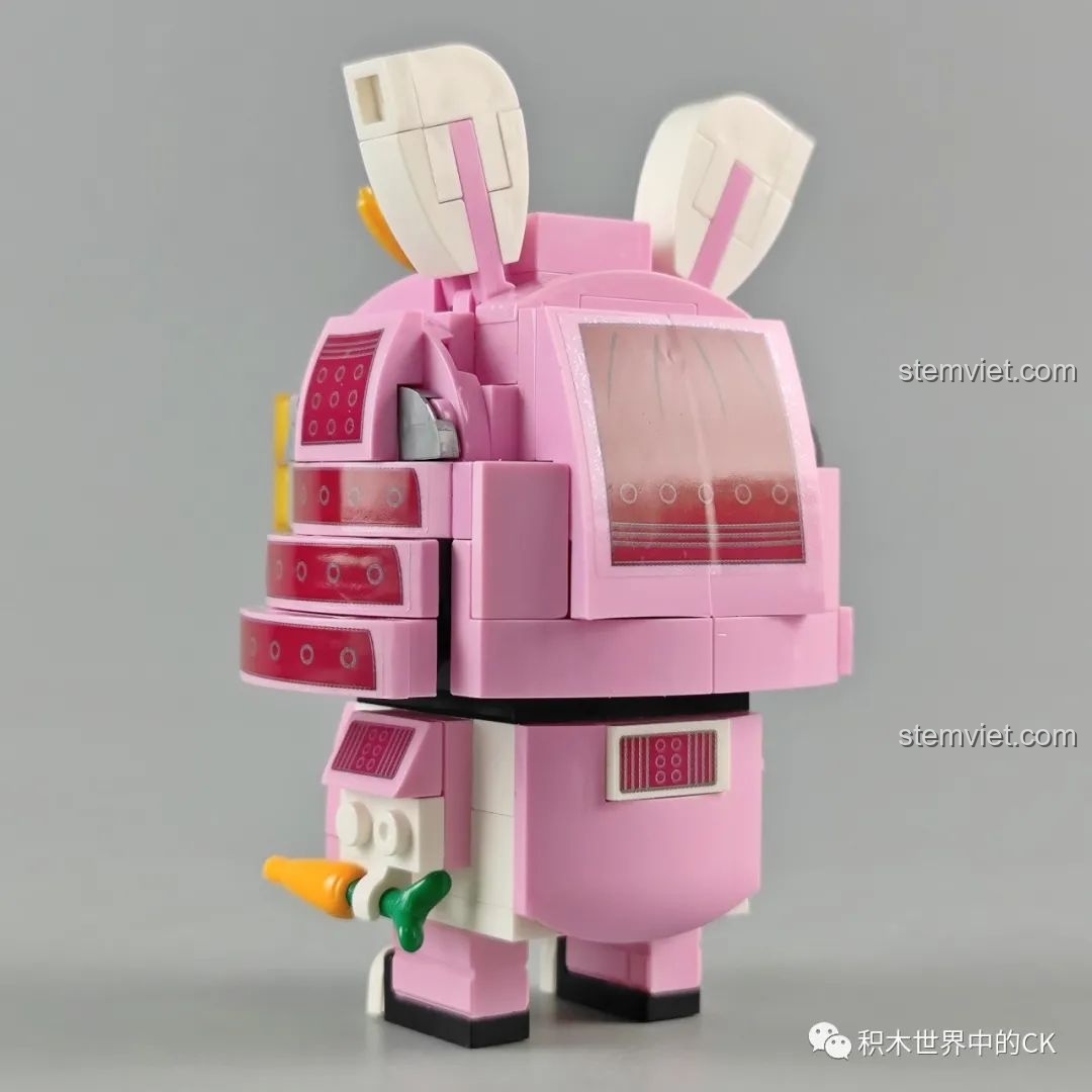 Mô hình Thỏ Hồng Samurai từ bộ lắp ráp Zhegao CW2001A Mô hình Samurai Thú Cưng, chụp tổng thể.