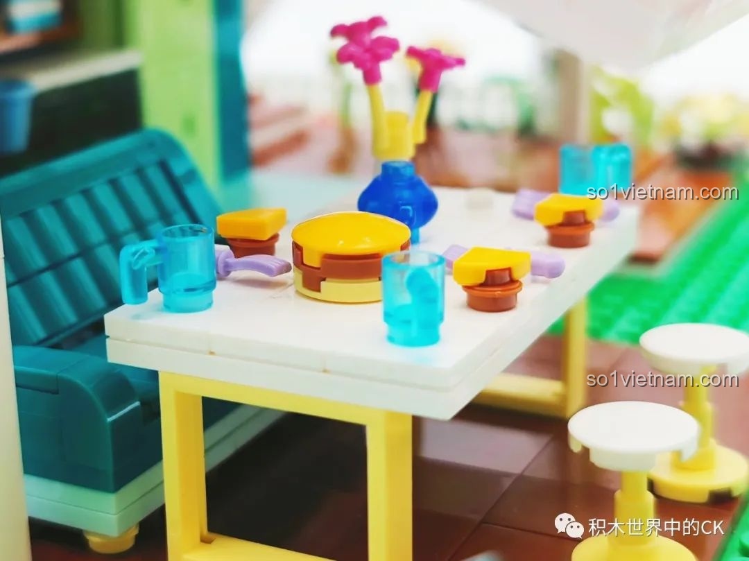 Chi tiết khu vực sân ZHEGAO DZ6110 Biệt thự Ánh Dương